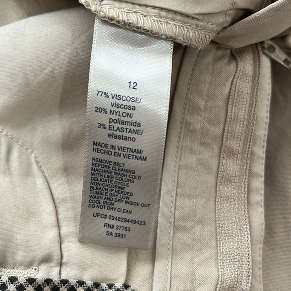 Rafaella Comfort• Business Casual Women’s Pants Beige Tan, Size 12, EUC - Picture 9 of 11